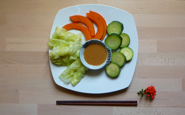 ONYASAI - gedämpftes Gemüse mit Sesamsauce