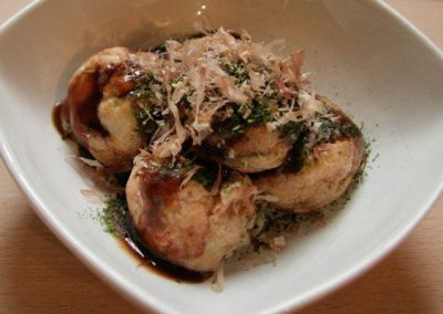 TAKOYAKI - Oktopusbällchen - japanisches Soulfood