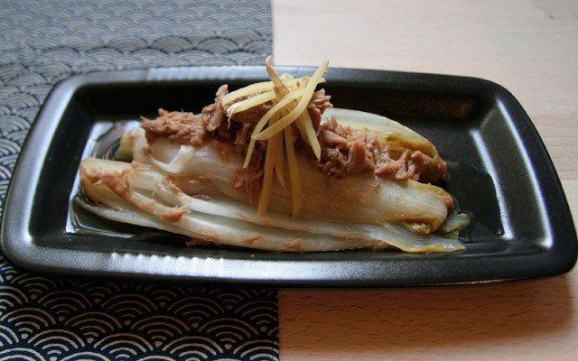 CHIKORI NO TSUNA NI - Chicoree mit Thunfisch