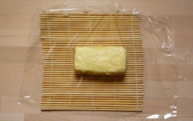 DASHIMAKI - gerolltes japanisches Omelett mit Natsuyu