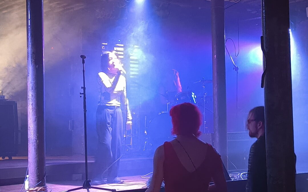 Hypergal im Kastanienkeller